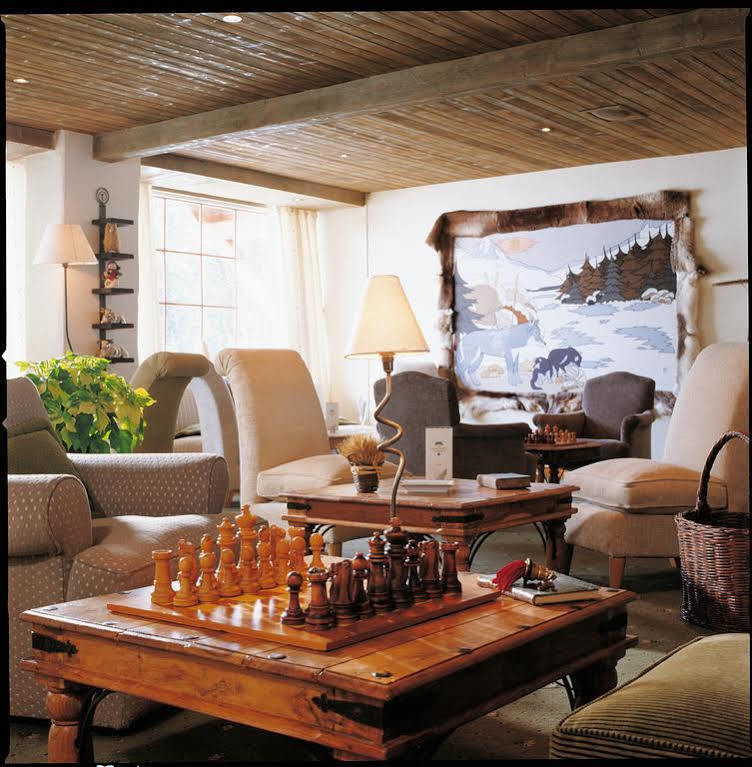 Grand Hotel Au Rond Point Des Pistes 쿠쉐벨 외부 사진